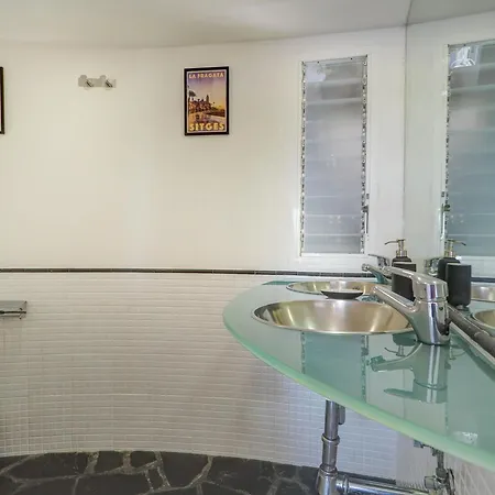 On The Rocks By Hello Homes Apartament *