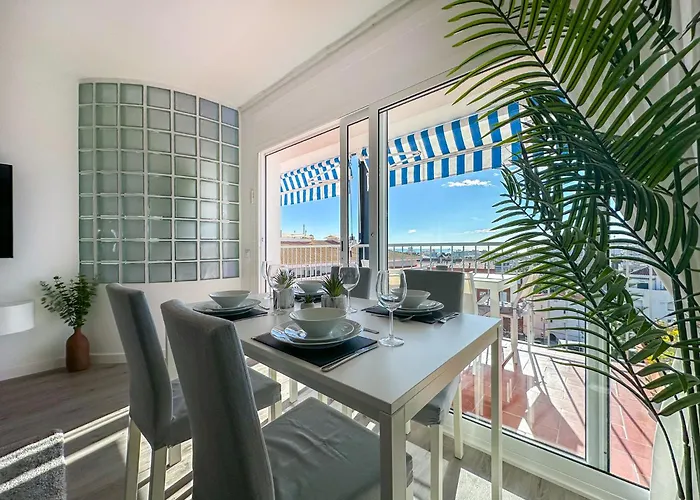 Lägenhet Urban Waves By Hello Homes